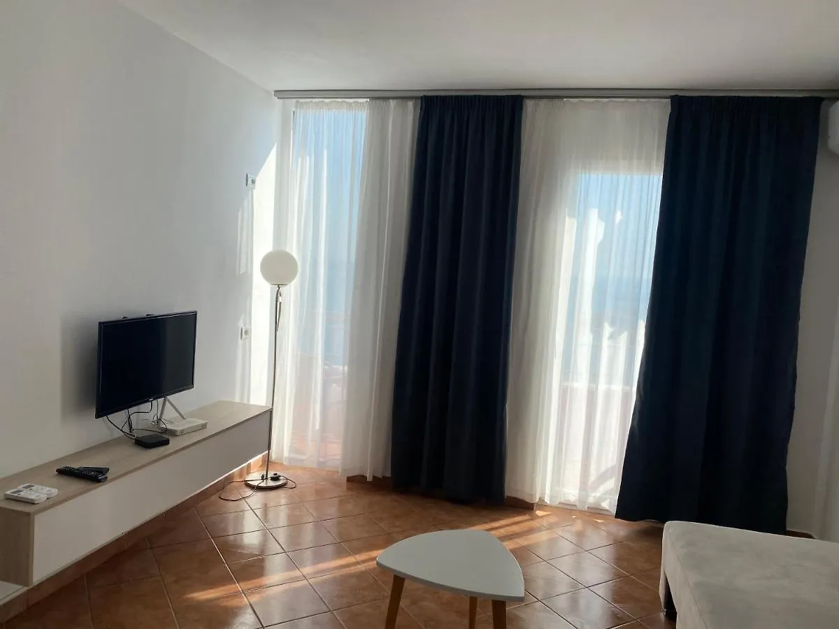 Kenza Apartment Shengjin